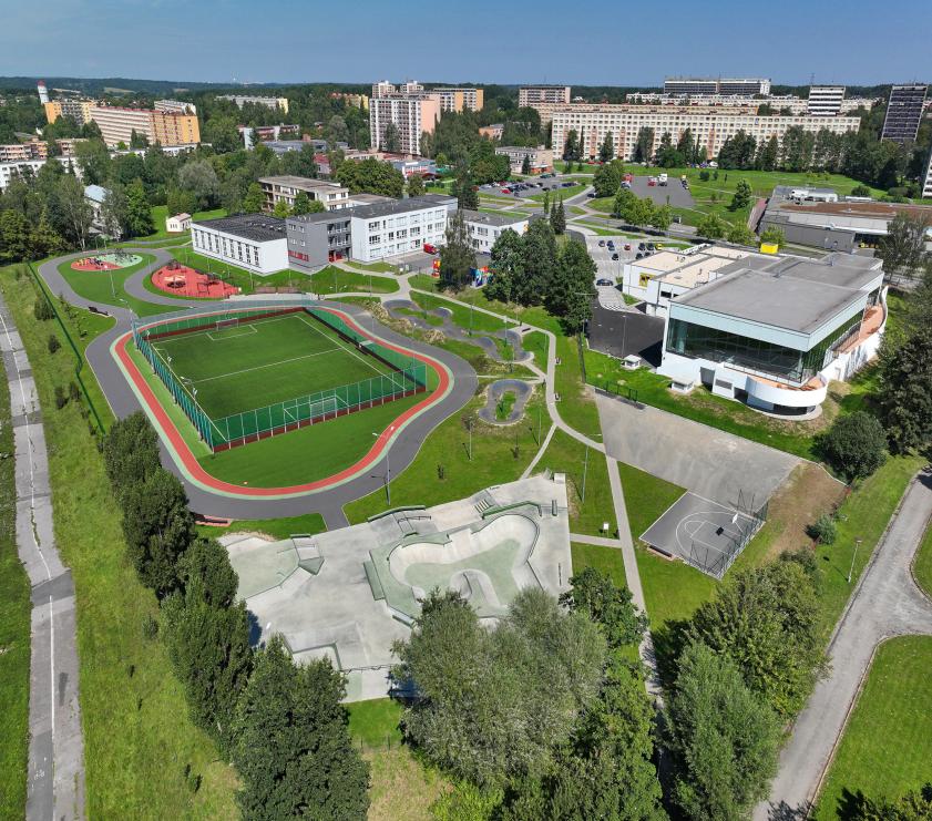 Karvinská sportovní zařízení