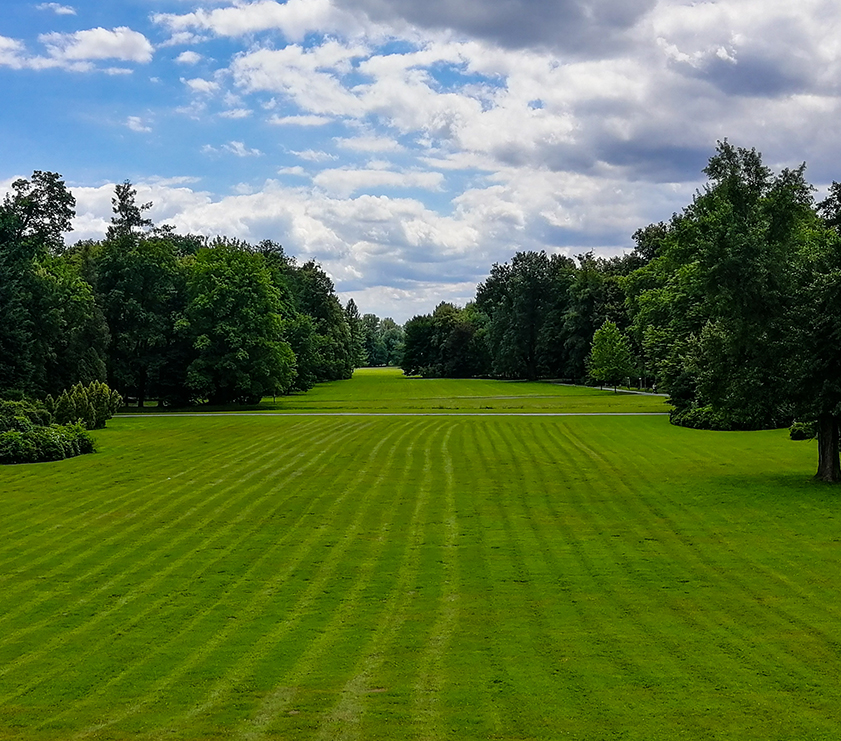 Anglický zámecký park s rozlohou 36 hektarů